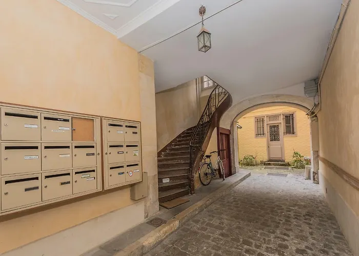 Satory Appartement *